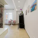 Centrale-nel Cuore Di Bari- A 5min Dalla Stazione-mucciaccia Design *