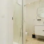 Centrale-nel Cuore Di Bari- A 5min Dalla Stazione-mucciaccia Design * Bari