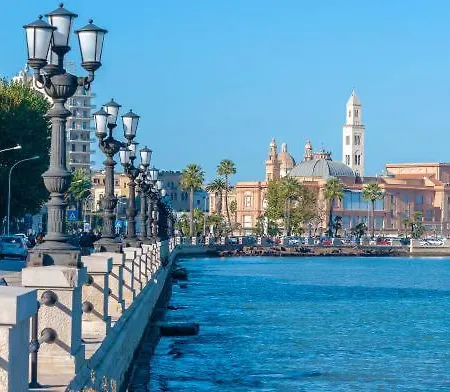 Centrale-nel Cuore Di Bari- A 5min Dalla Stazione-mucciaccia Design Apartamento *