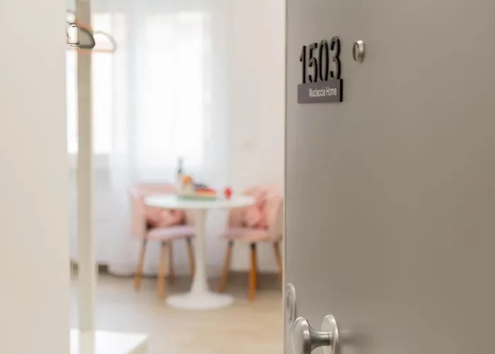 Centrale-nel Cuore Di Bari- A 5min Dalla Stazione-mucciaccia Design Apartment *