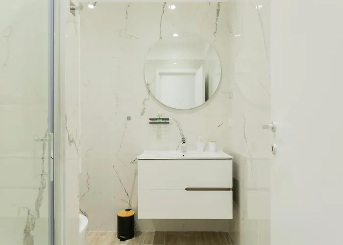 Centrale-nel Cuore Di Bari- A 5min Dalla Stazione-mucciaccia Design Апартаменты *