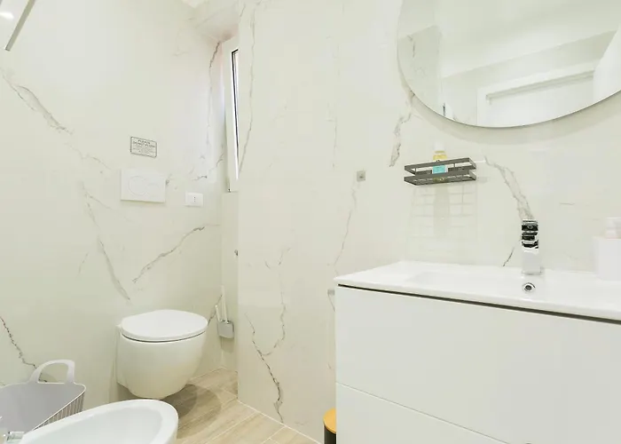 Apartment Centrale-nel Cuore Di Bari- A 5min Dalla Stazione-mucciaccia Design