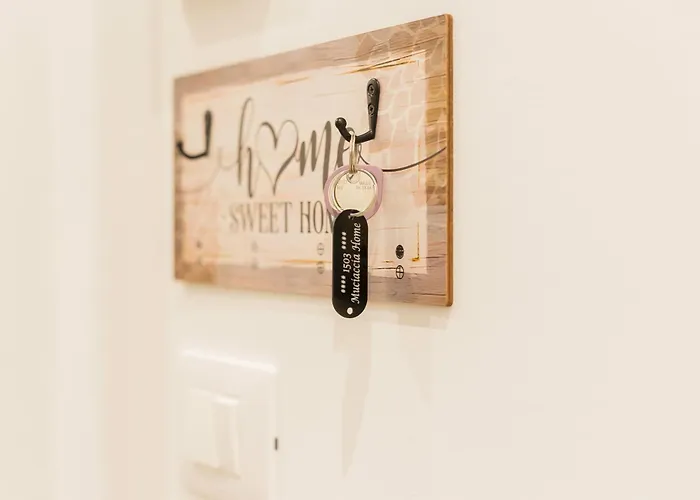 Centrale-nel Cuore Di Bari- A 5min Dalla Stazione-mucciaccia Design Apartment Bari